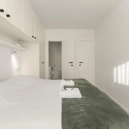 아파트 Yellow 크노케-하이스트